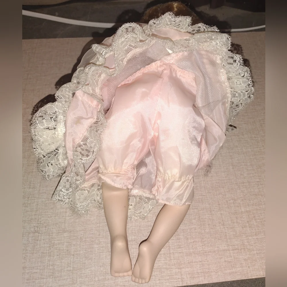 Vintage Beautiful Porcelain Collectors Doll 12